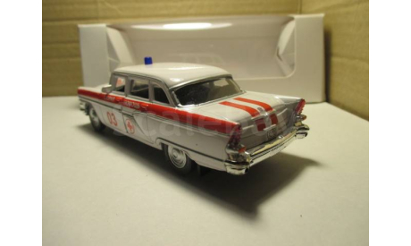 ГАЗ 13 ЧАЙКА  СКОРАЯ ПОМОЩЬ, масштабная модель, scale0