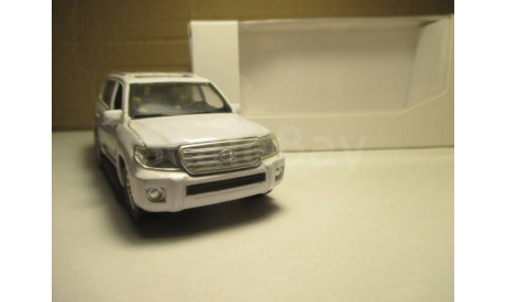TOYOTA LAND CRUISER 200  Top Mark, масштабная модель, scale0