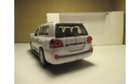 TOYOTA LAND CRUISER 200  Top Mark, масштабная модель, scale0