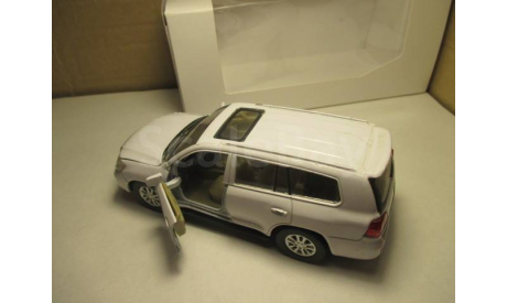 TOYOTA LAND CRUISER 200  Top Mark, масштабная модель, scale0
