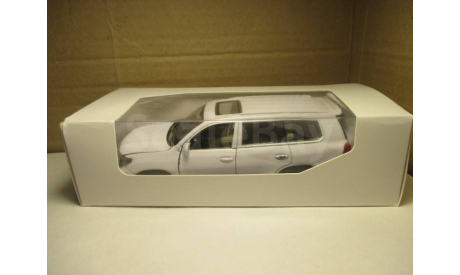 TOYOTA LAND CRUISER 200  Top Mark, масштабная модель, scale0
