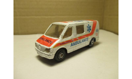 MERCEDES BENZ  SPRINTER  AMBULANCE  размер HOT WHEELS, масштабная модель, scale0, Mercedes-Benz