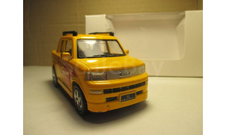 TOYOTA bB   OPEN DECK  Kins Fun РЕДКАЯ, масштабная модель, scale0