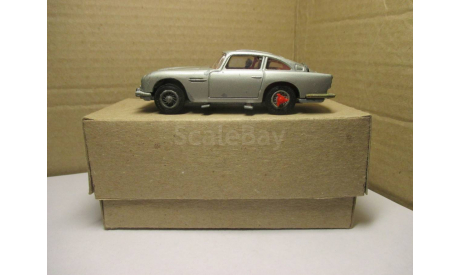 Aston Martin DB5 James Bond 007 Corgi Toys, масштабная модель, scale43