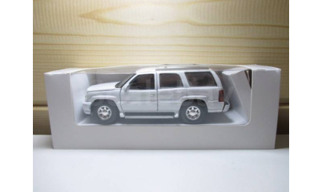 CADILLAC ESCALADE 2002  WELLY, масштабная модель, scale0