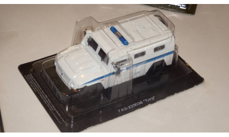 ГАЗ 233036 Тигр  милиция, масштабная модель, scale43