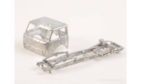 Седельный тягач МАЗ-504  Артикул: 1700AVD  AVD Models, масштабная модель, scale43