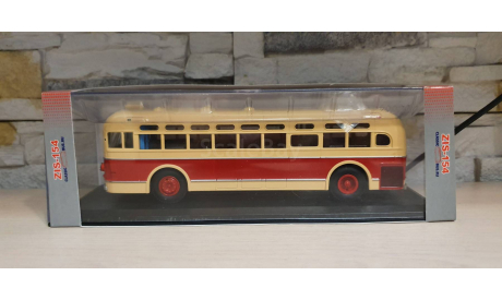 ЗИС 154 - 1947г, бежево-красный Classicbus, масштабная модель, 1:43, 1/43