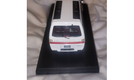 Mitsubishi Delica L300 Star Wagon 4WD (1990-1999), масштабная модель, Sunyork, scale43