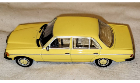 Mercedes-Benz 230 E W123, масштабная модель, Minichamps, scale43