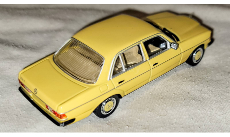Mercedes-Benz 230 E W123, масштабная модель, Minichamps, scale43