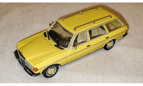 Mercedes-Benz 230TE W123, масштабная модель, Minichamps, scale43