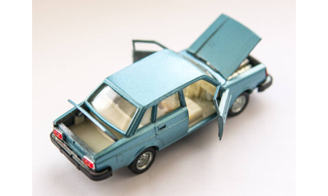 Volvo 244 DL, масштабная модель, Inter Cars, scale43