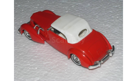 Cord Model 812 SUPERCHARGED Convertible Phaeton Sedan (1937), масштабная модель, Matchbox, scale43