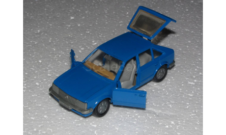 Opel Kadett 5-turig, масштабная модель, Gama, scale43