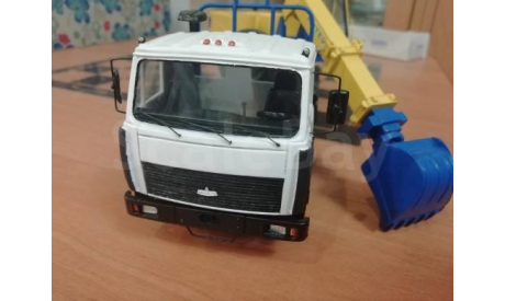 МАЗ Экскаватор-планировщик, масштабная модель, scale43