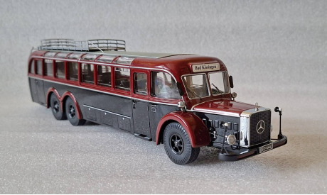 Автобус Mercedes-Benz O 10000 (PremiumClassiXXs), масштабная модель, scale43