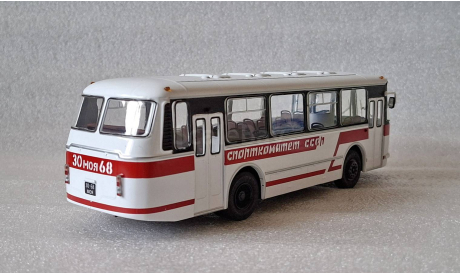 Автобус ЛАЗ-695Р ’Спорткомитет СССР’ (СовА), масштабная модель, scale43, Советский Автобус