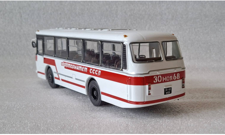 Автобус ЛАЗ-695Р ’Спорткомитет СССР’ (СовА), масштабная модель, scale43, Советский Автобус