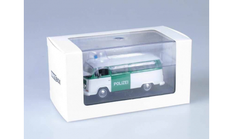 VOLKSWAGEN Bulli T2 Polizei Fensterbus, white / green, масштабная модель, WhiteBox, scale43