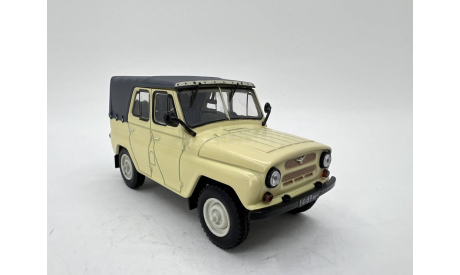 УАЗ-469   (IST models Восточно-европейская серия), масштабная модель, scale43