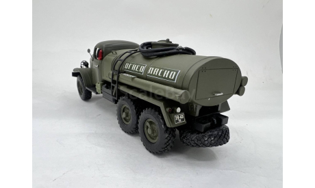 SL113 автомобиль-топливозаправщик АЦ-4,3-157 на шасси ЗИЛ-157К (военный вариант)  (СарЛаб), масштабная модель, scale43
