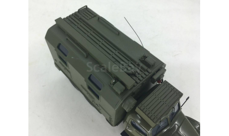 SL 102 ЗИЛ-157К кунг-радиостанция  (СарЛаб), масштабная модель, scale43