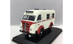 Birmingham Austin K8 Welfarer Ambulance (OXFORD Automobile Company)