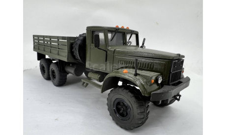 КрАЗ-255 на запчасти, масштабная модель, scale43
