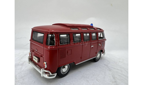 Volkswagen Microbus Feuerwehr 1962 (Signatur series), масштабная модель, scale43