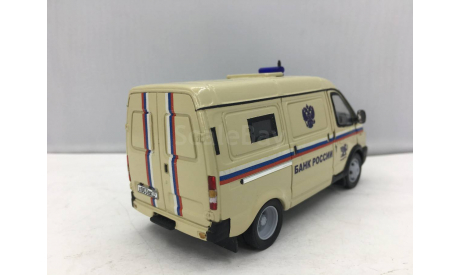 26-15   Инкассаторский автомобиль ЛАУРА 19541-03  (’COSSACK’), масштабная модель, scale0, ГАЗ