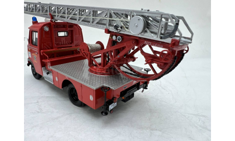 Mercedes-Benz L319 mit Drehleiter DL I8   (Schuco), масштабная модель, scale43