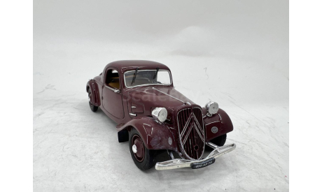 CITROEN Traction 11А Faux-cabriolet 1936    (Universal Hobbies), масштабная модель, Citroën, Universal Hobbies (серия Citroen DS collection), 1:43, 1/43