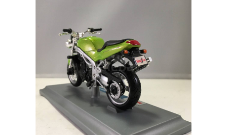 TRIUMPH SPEED TRIPLE, масштабная модель мотоцикла, MAISTO, scale0