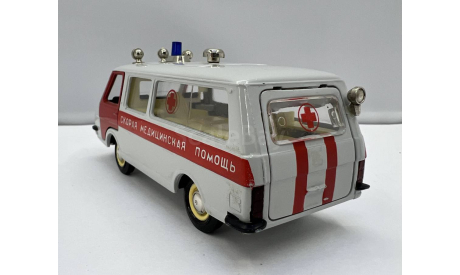 А27 РАФ-М-22031 медицинская, масштабная модель, Агат/Моссар/Тантал, scale43