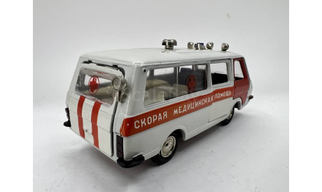 РАФ-22031 скорая медицинская помощь, масштабная модель, Агат/Моссар/Тантал, scale43