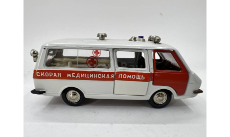 РАФ-22031 скорая медицинская помощь, масштабная модель, Агат/Моссар/Тантал, scale43