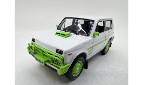 VVM012 LADA 4*4 NIVA St-Tropez 1990 (без бокса), масштабная модель, scale43, ВАЗ