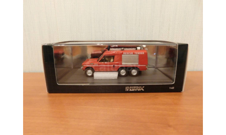 Range Rover (Carmichael Commando Fire Tender) red, масштабная модель, MATRIX, 1:43, 1/43