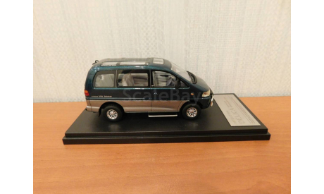 Mitsubishi Delica 1994 Green/Silver, масштабная модель, Hi-Story, scale43