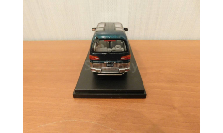 Mitsubishi Delica 1994 Green/Silver, масштабная модель, Hi-Story, scale43