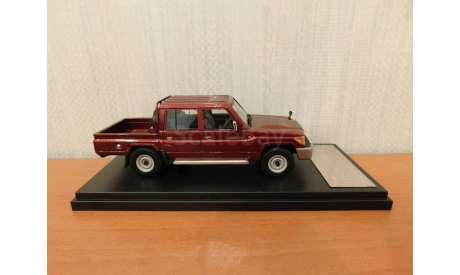 Toyota LAND CRUISER (70 PICKUP 2014) bordo, масштабная модель, Hi-Story, scale43