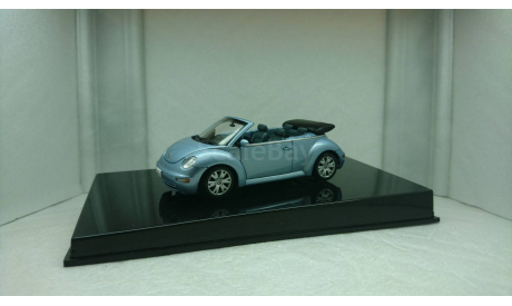 Volkswagen New Beetle Cabriolet 2003 silver-blue metallic, масштабная модель, Autoart, 1:43, 1/43