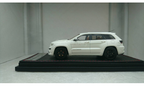 Jeep Grand Cherokee SRT8 2014 White, редкая масштабная модель, scale43