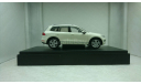 Volkswagen Touareg II 7P5 2010 campanellaweiß, масштабная модель, Schuco, scale43