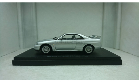 Nissan Skyline GT-R 1995 (BCNR33) sonic silver, редкая масштабная модель, Kyosho, scale43