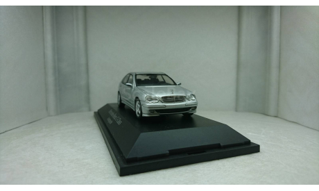 Mercedes Benz C-Klasse (W203) brillantsilber metallic, редкая масштабная модель, Mercedes-Benz, Schuco, scale43