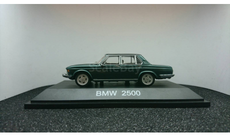 BMW 2500 Bavaria E3 1968 – 1977 dark green, редкая масштабная модель, scale43, Schuco