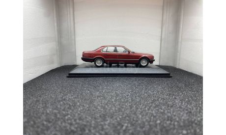 BMW 7 Series E32 1986 burgundrot ll metallic, редкая масштабная модель, Minichamps, scale43