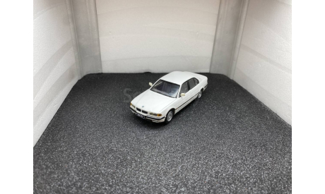 BMW 740i E38 white, редкая масштабная модель, Herpa, scale43